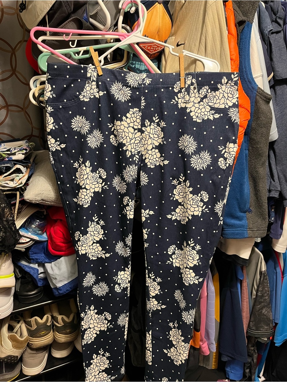 Terra & Sky Navy Floral Skinny Pants with Cream Print